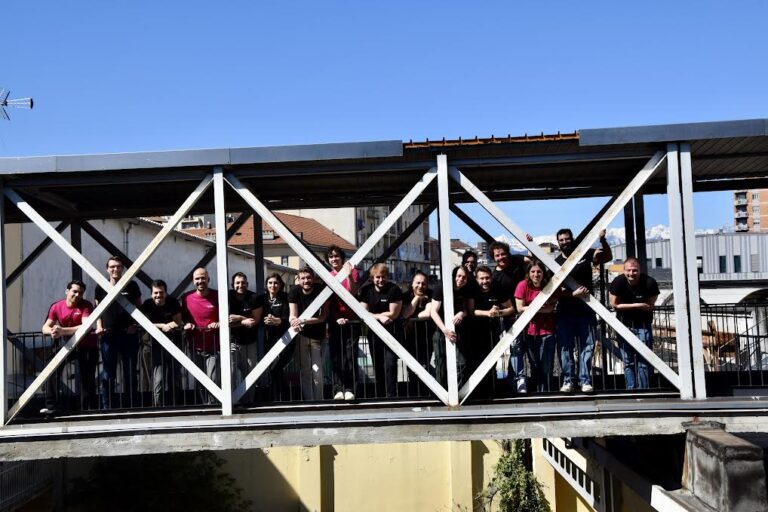 Revolv Space debutta con successo inorbita bassa e riceve telemetrianominale da SARA